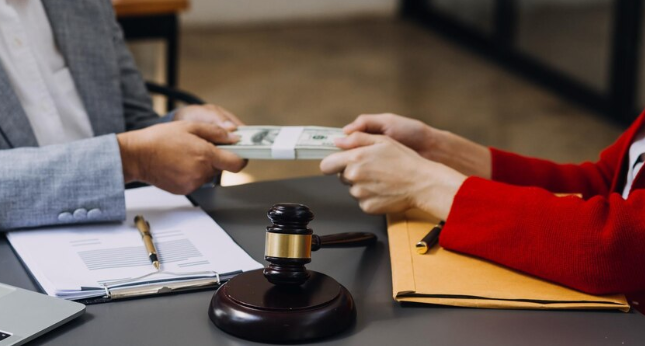 Mobile Notary Fees in Santa Monica